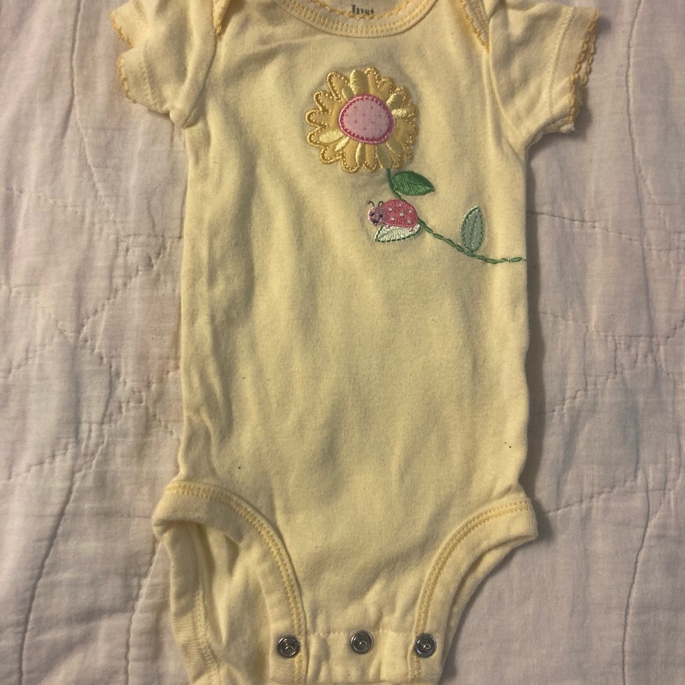 10/$20 sale! Carter's Yellow Bodysuit with Floral and Ladybug Design